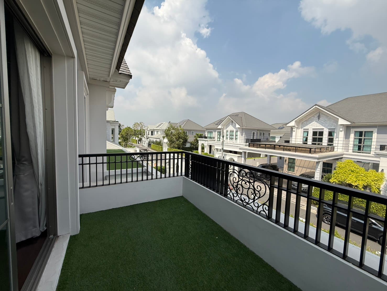 Perfect Masterpiece Sukhumvit 77 - Image 3